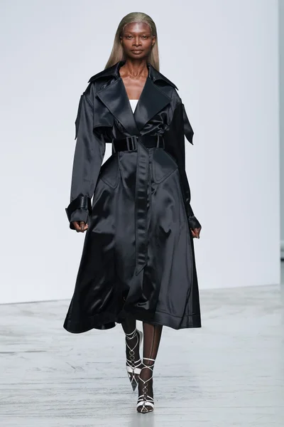 Look 4
